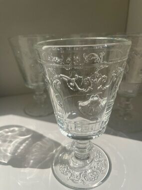 French Style Pressed Glass Wine Goblets – Set of 4 | “Marie Antoinette” Style